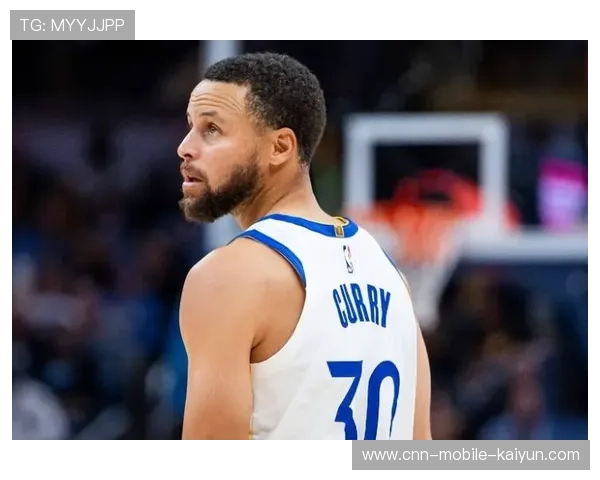库里弧顶飘逸三分落袋，勇士将比分扩大